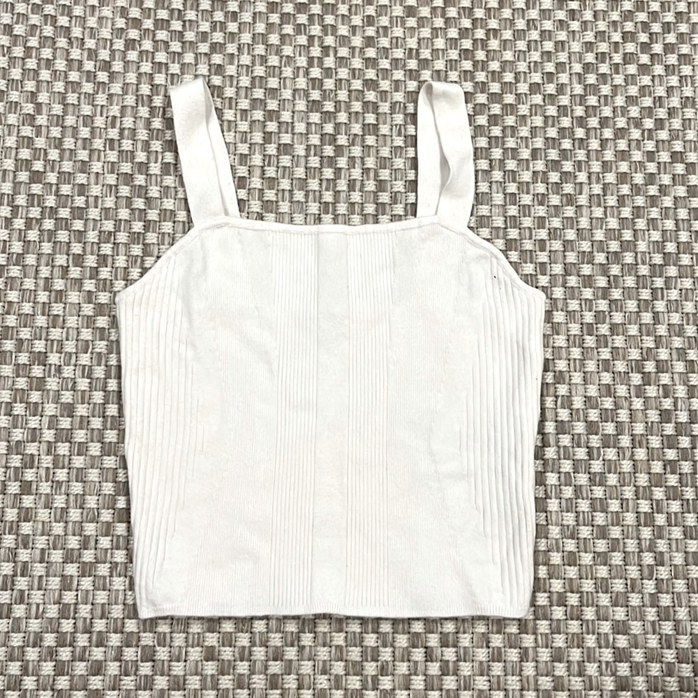 Abercrombie and Fitch | Cropped sweater tank top